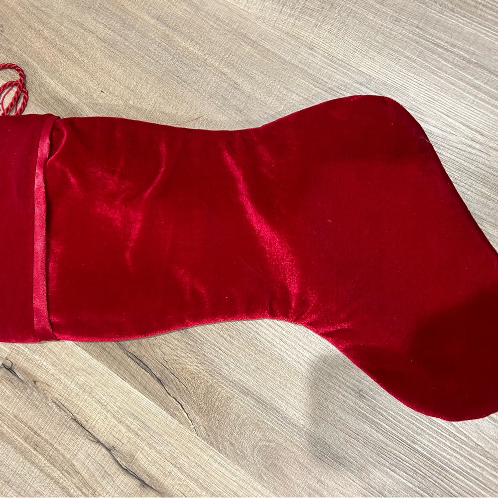 Velvet stocking “C” monogram - Picture 3 of 3